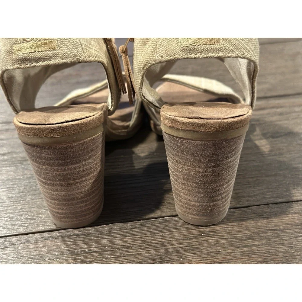 TOMS Womens Majorca Cutout Peeptoe  Sandal Heel‎ Champagne Metallic Woven Size 9